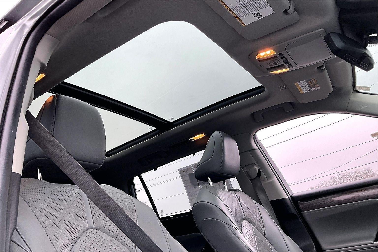 2021 Toyota Highlander Hybrid Platinum