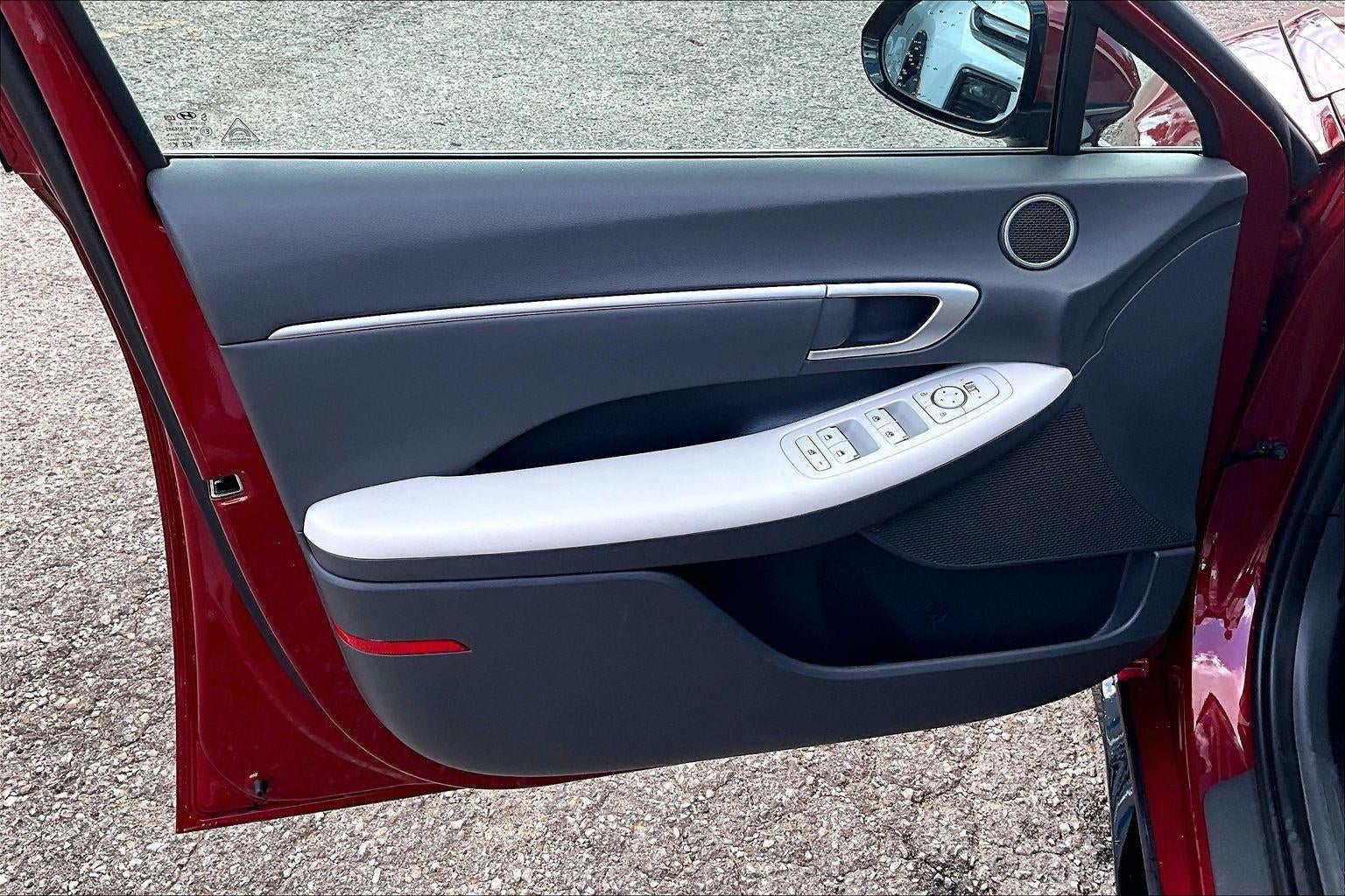 2025 Hyundai Sonata Hybrid SEL