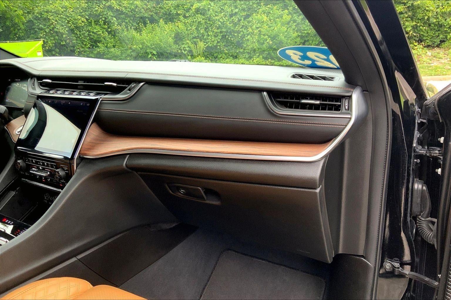 2023 Jeep Grand Cherokee Summit