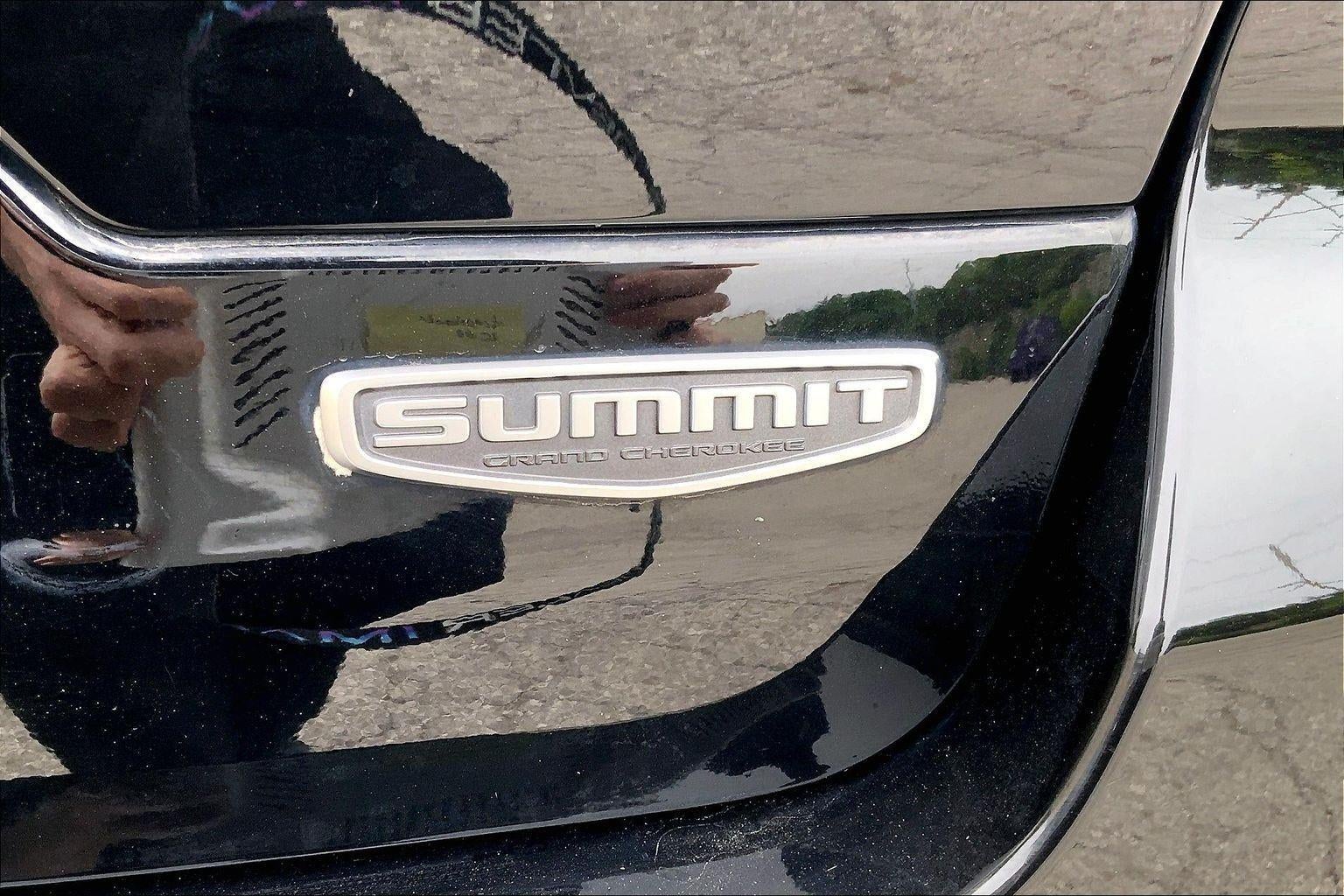 2023 Jeep Grand Cherokee Summit