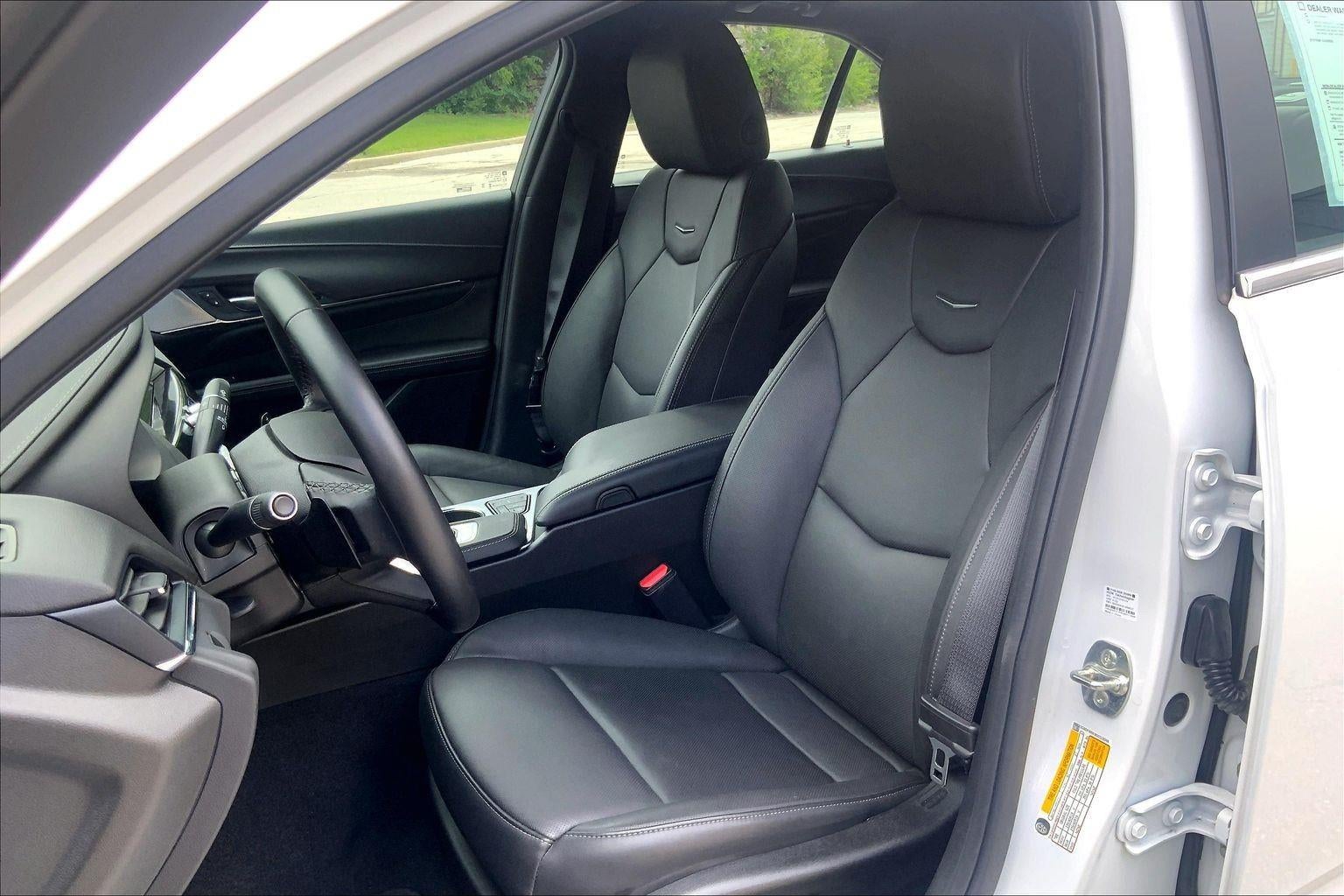 2025 Cadillac CT4 Premium Luxury