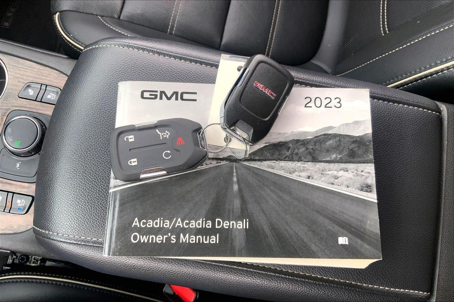 2023 GMC Acadia Denali