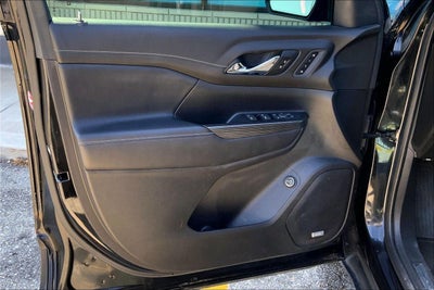 2020 GMC Acadia SLT