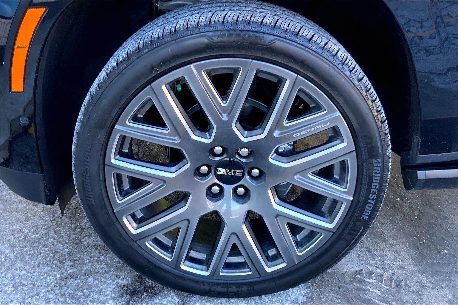 2025 GMC Yukon Denali Ultimate