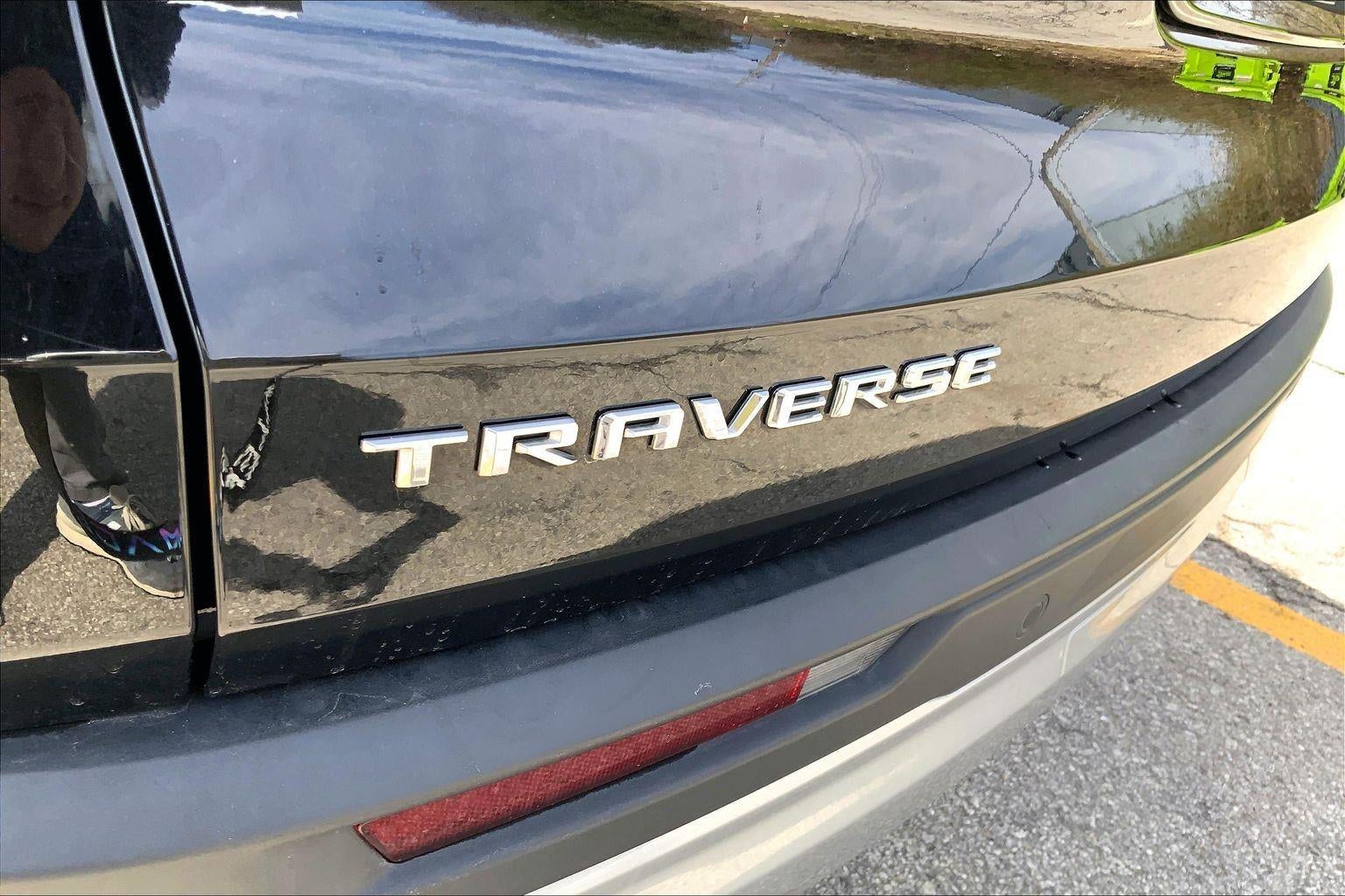 2024 Chevrolet Traverse LT