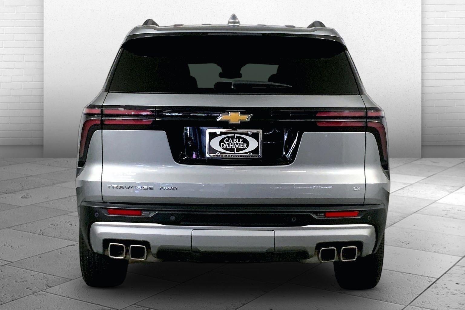 2024 Chevrolet Traverse LT