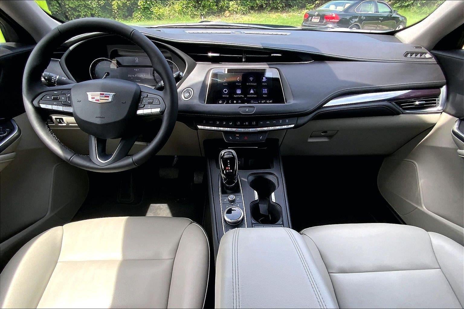 2023 Cadillac XT4 FWD Luxury