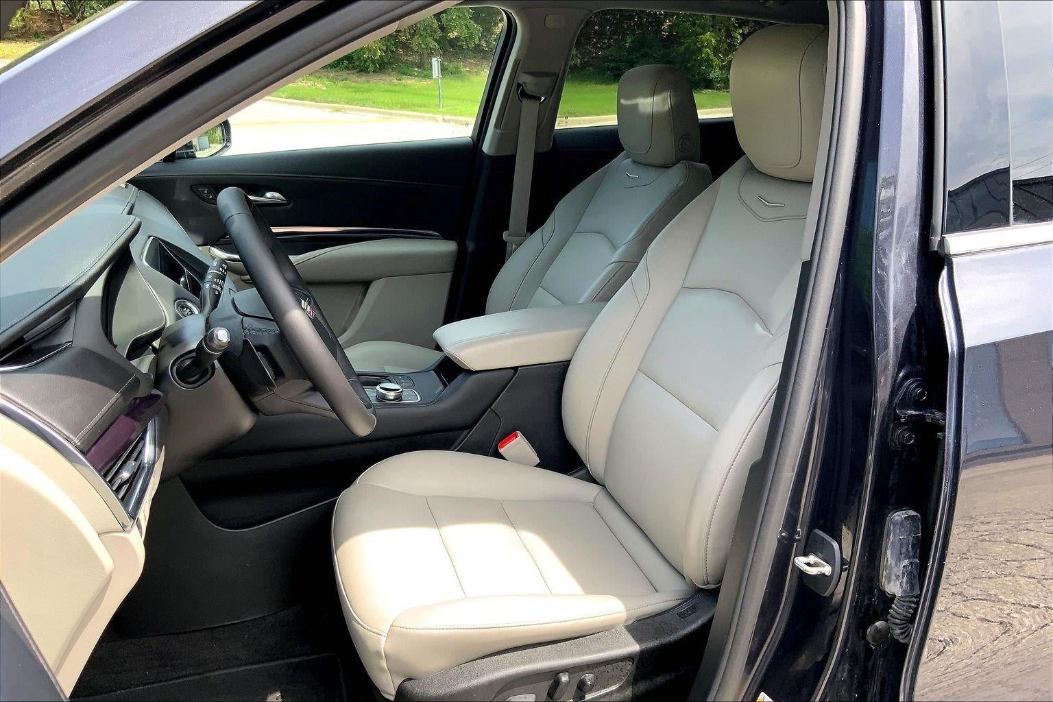 2023 Cadillac XT4 FWD Luxury