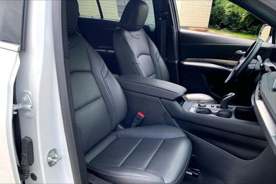 2025 Cadillac XT4 Premium Luxury