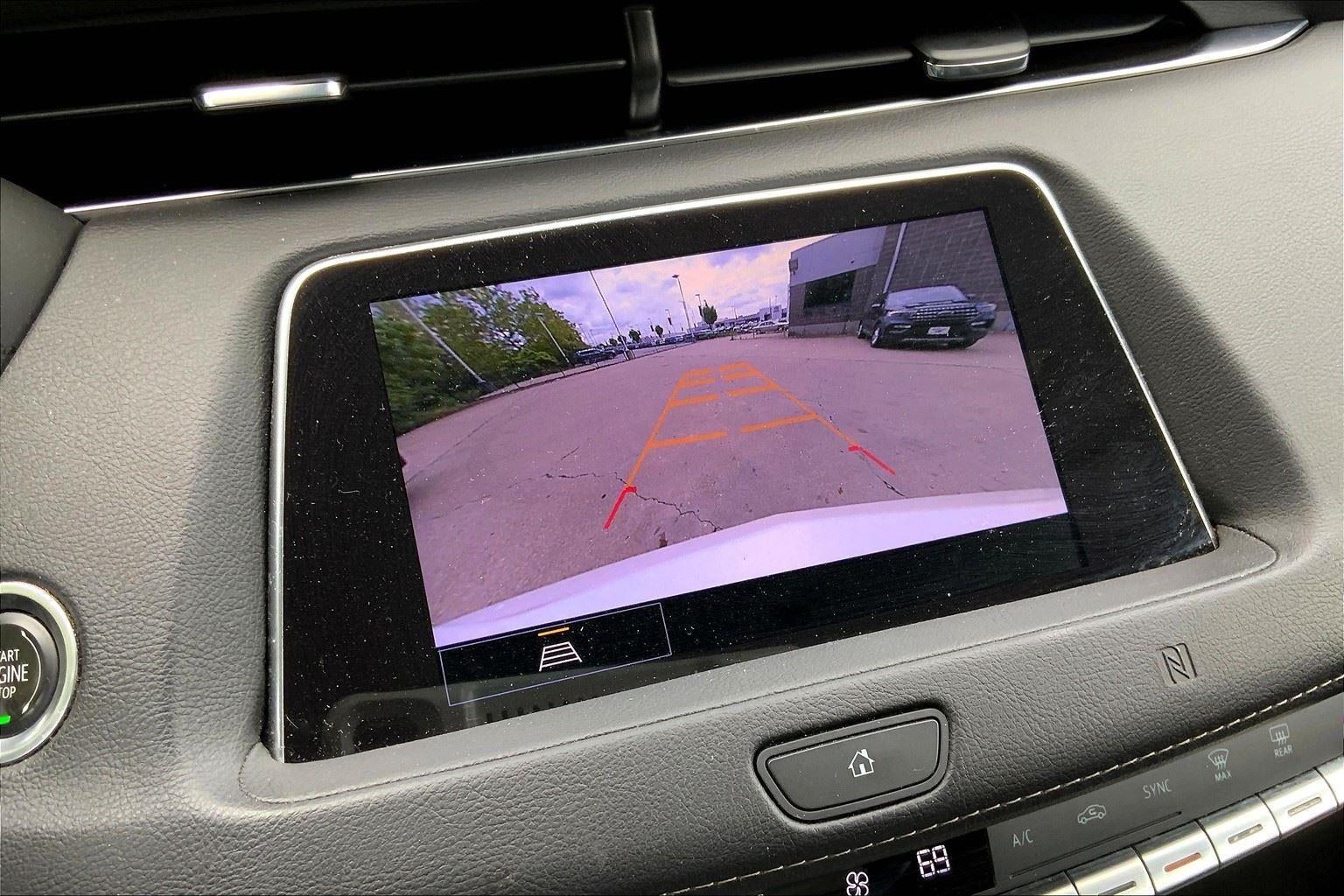 2021 Cadillac XT4 AWD Premium Luxury