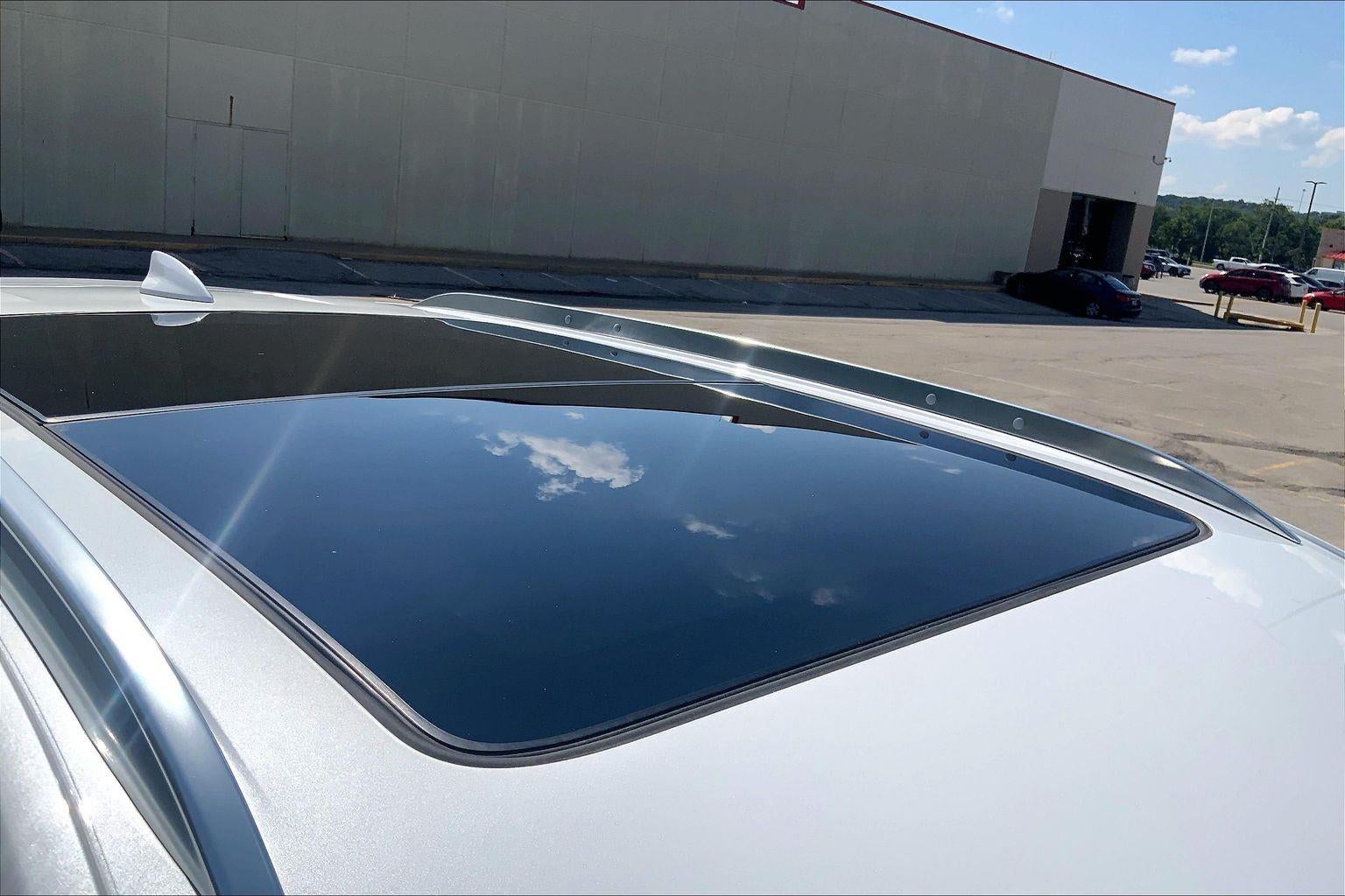 2021 Cadillac XT4 AWD Premium Luxury