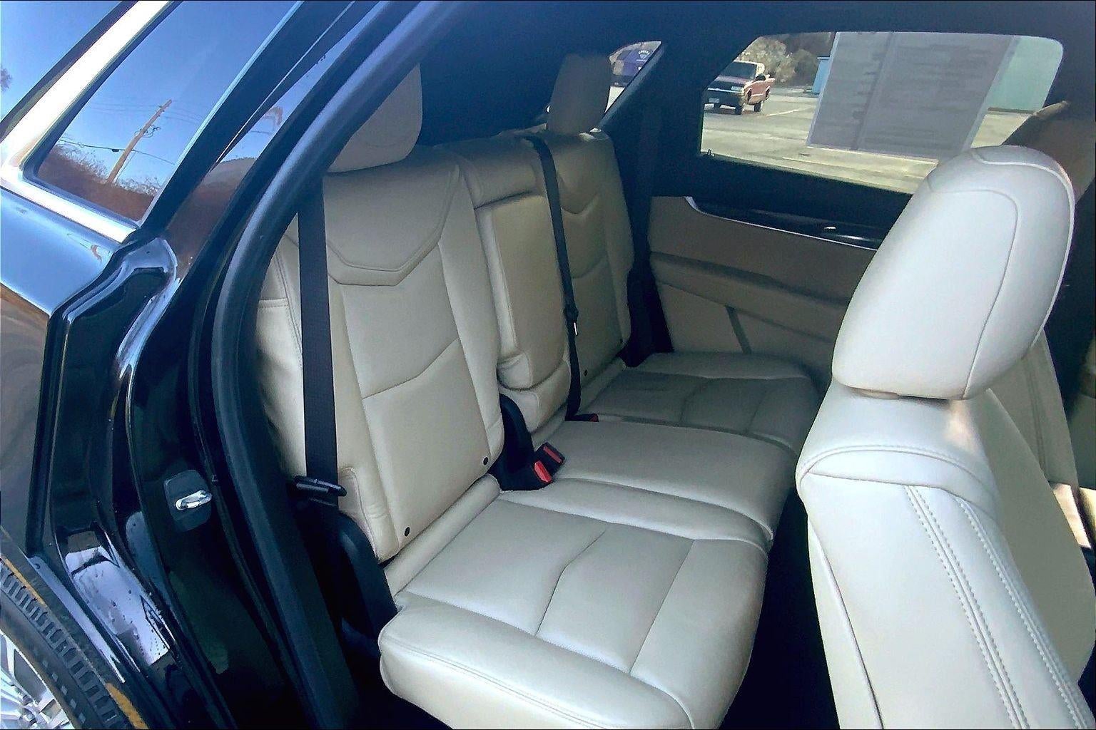 2017 Cadillac XT5 Luxury FWD