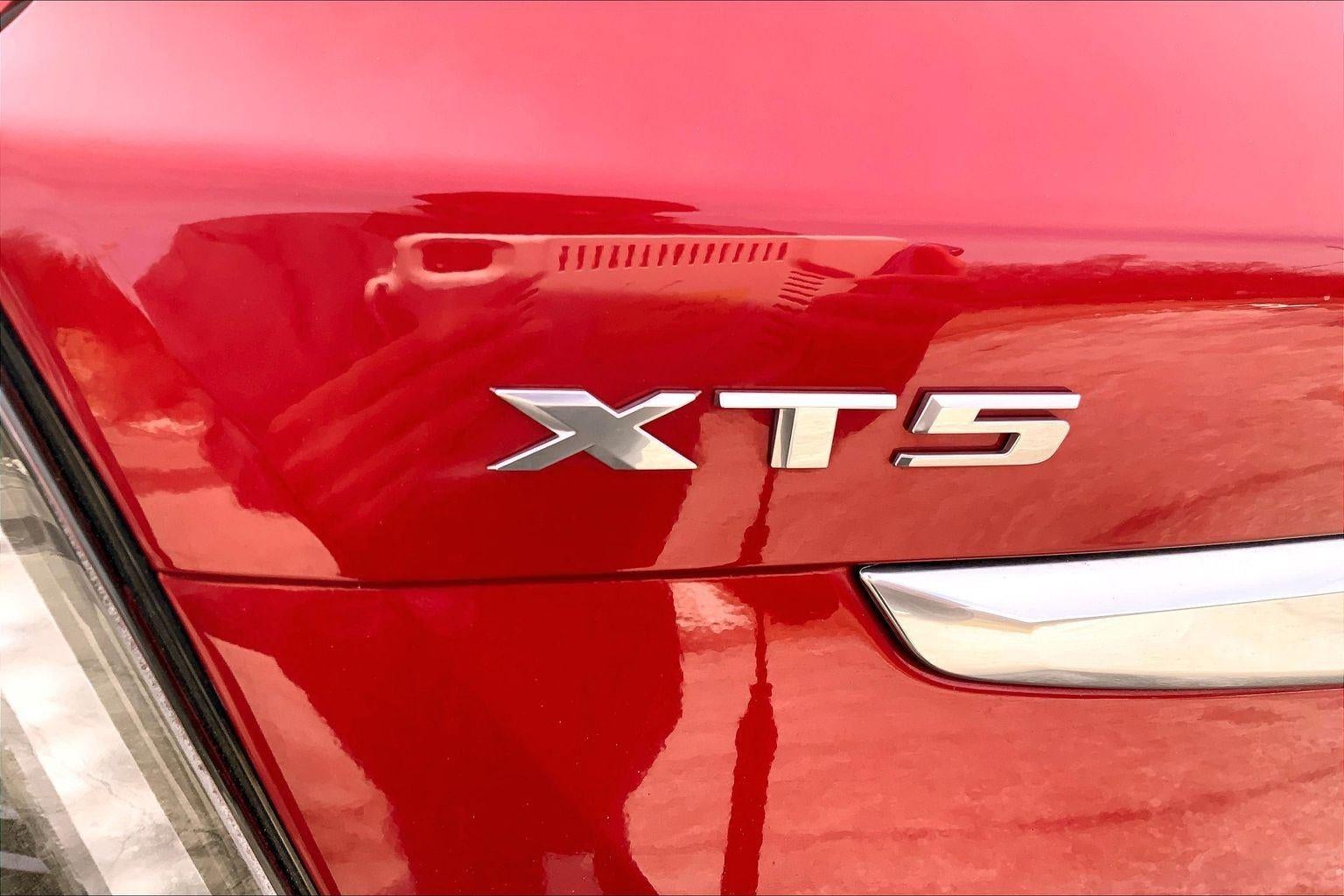 2022 Cadillac XT5 Sport