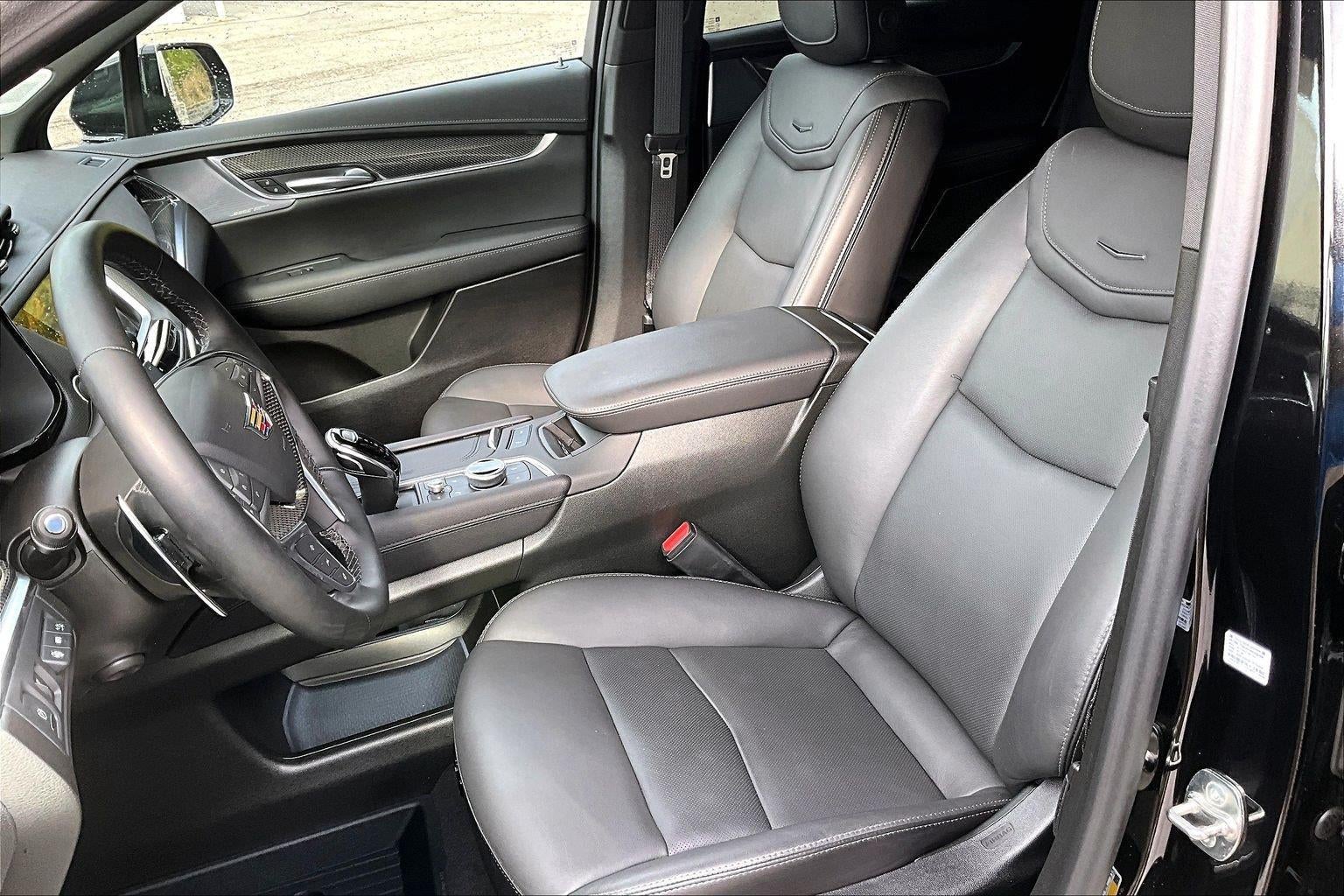 2026 Cadillac XT5 Sport