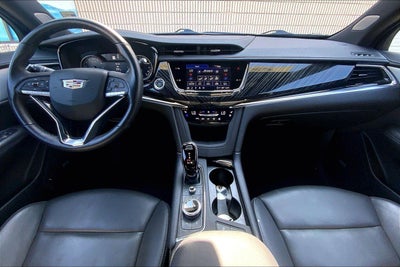 2025 Cadillac XT6 Premium Luxury