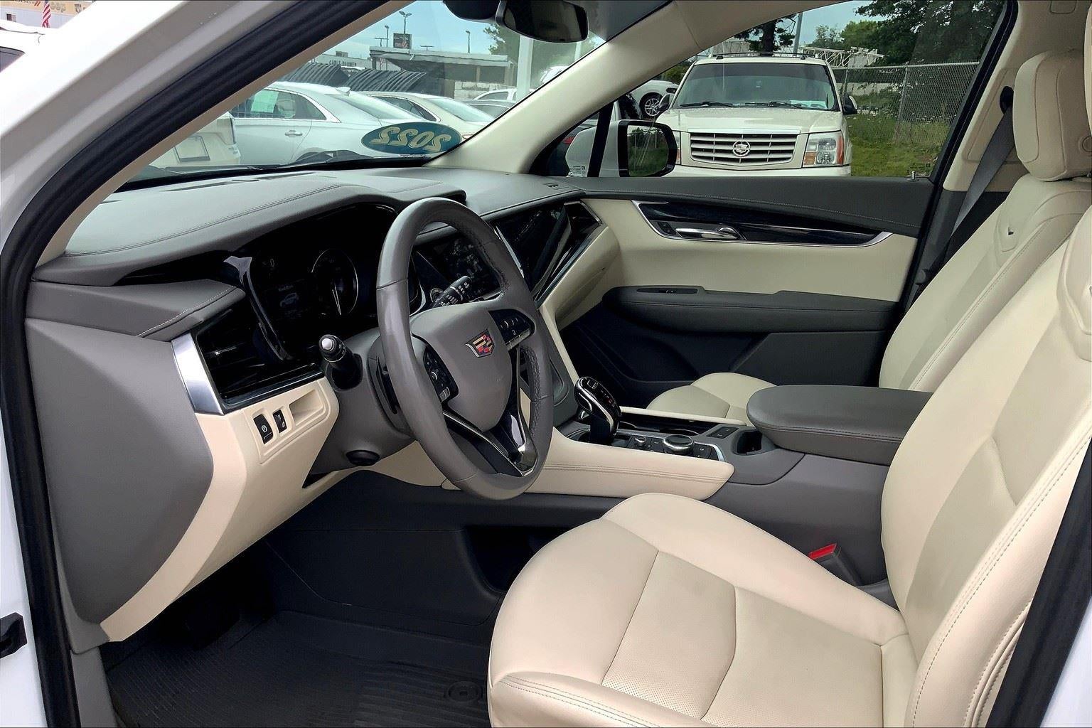 2022 Cadillac XT6 Premium Luxury