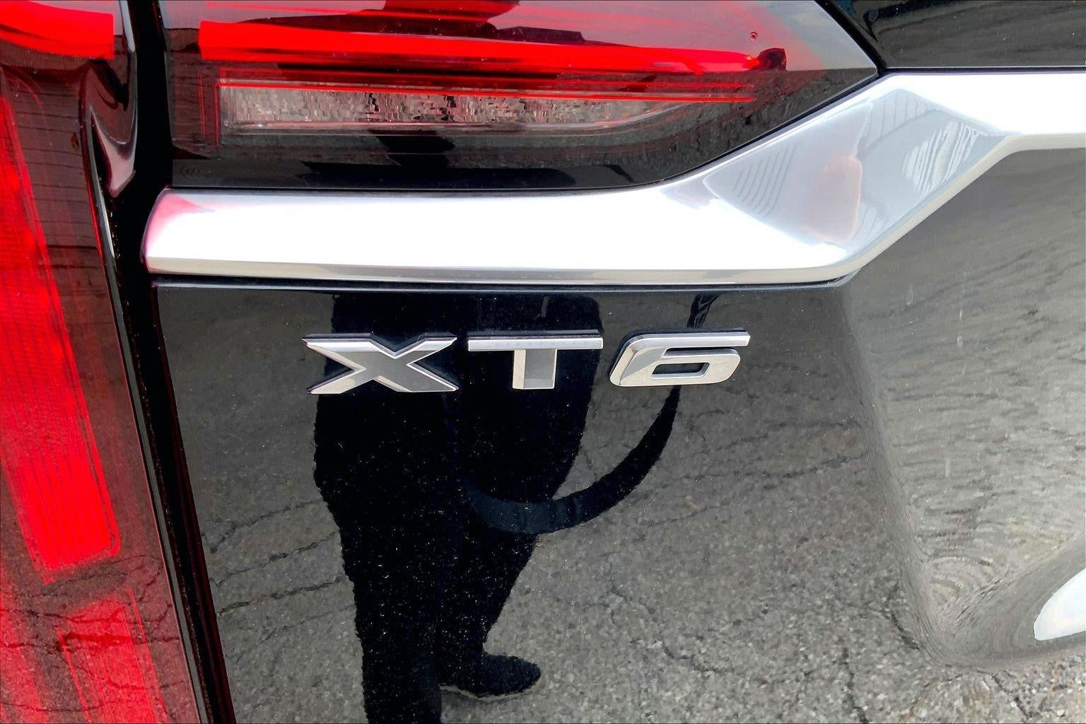 2022 Cadillac XT6 Premium Luxury