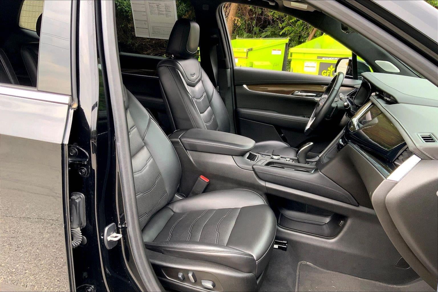 2022 Cadillac XT6 Premium Luxury