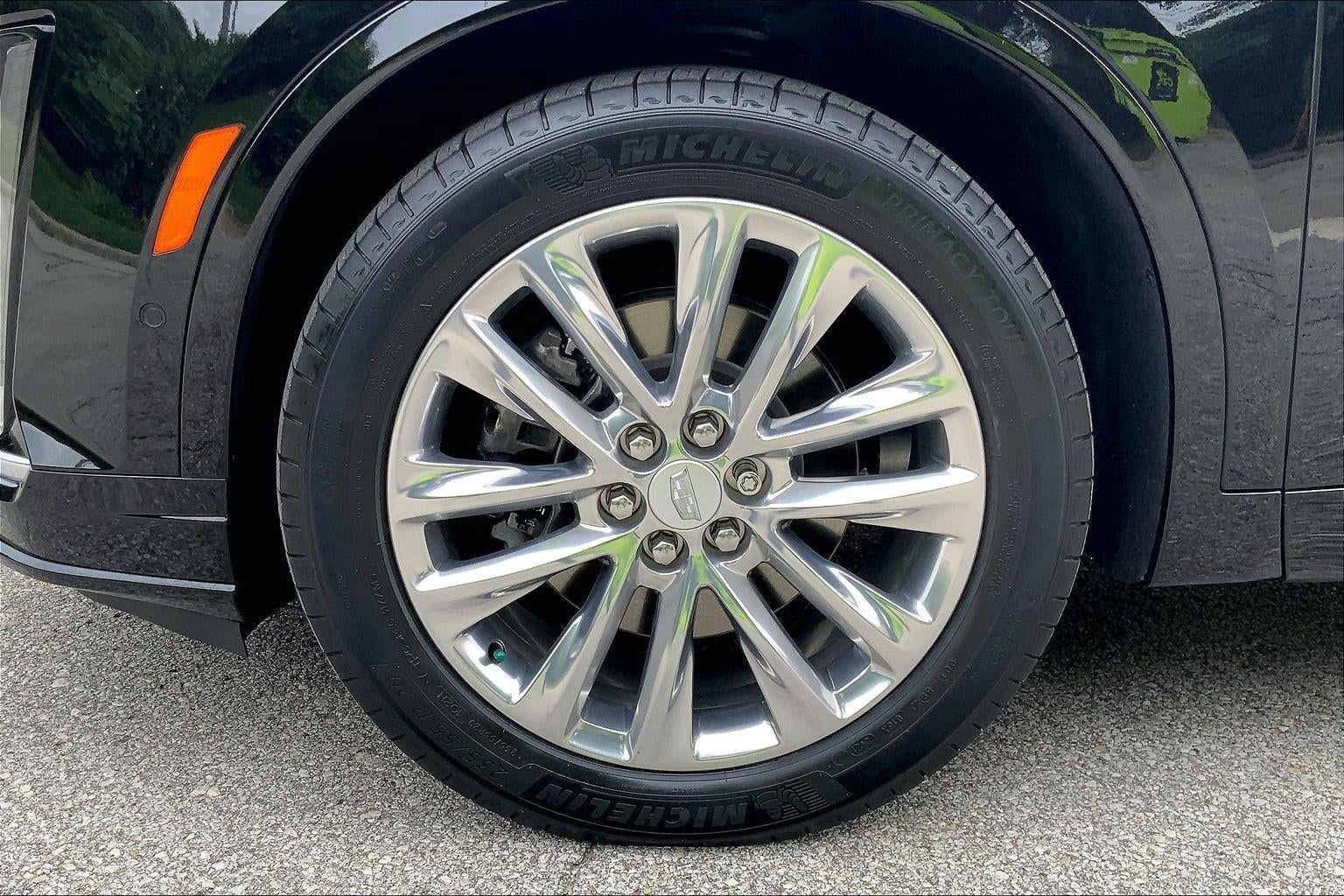 2022 Cadillac XT6 Premium Luxury