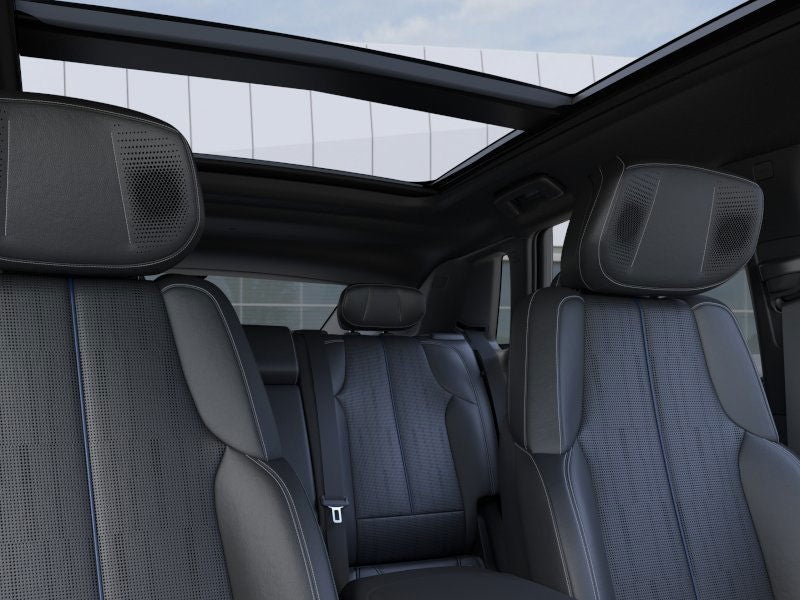 2025 Cadillac LYRIQ Sport 2