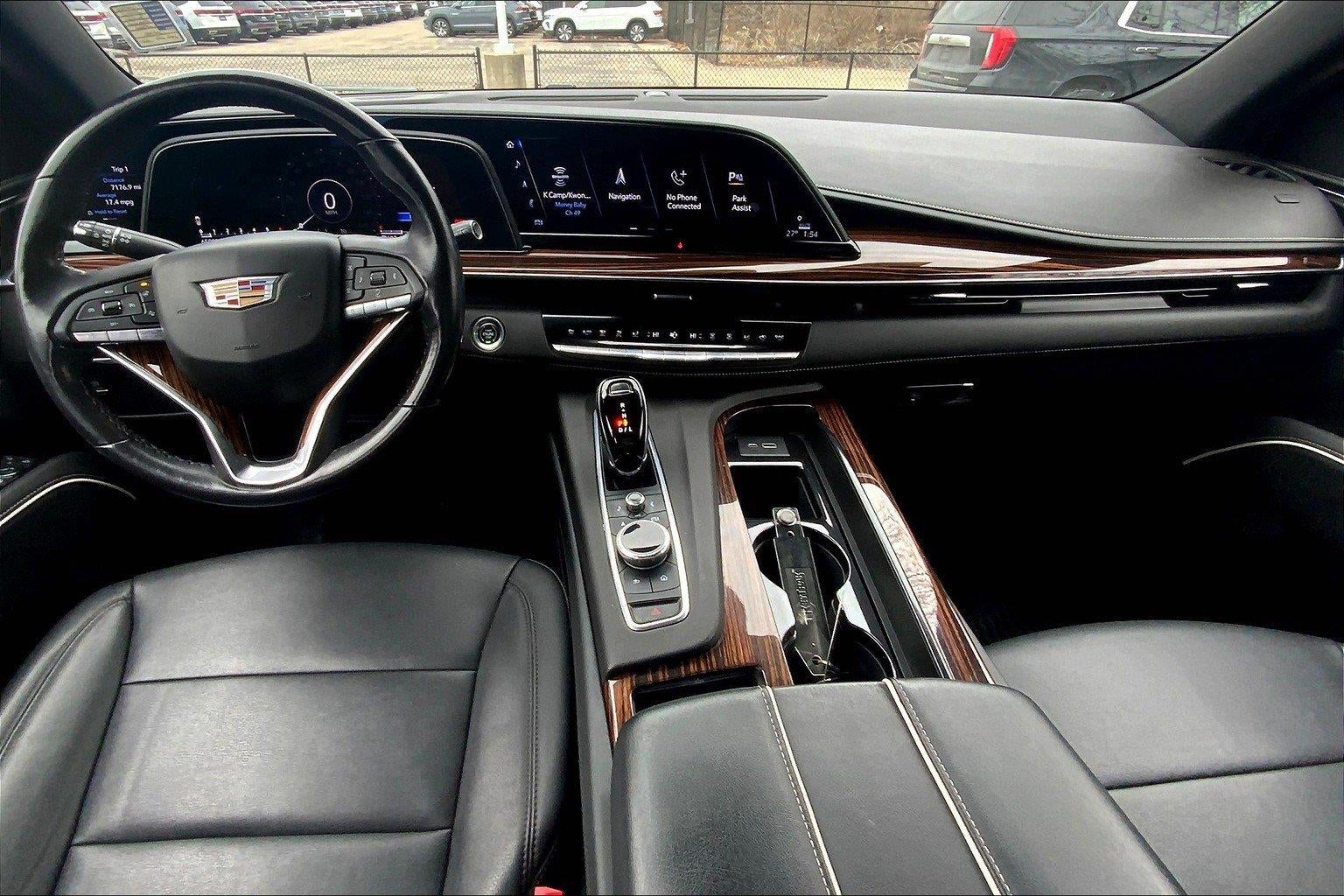 2022 Cadillac Escalade Luxury