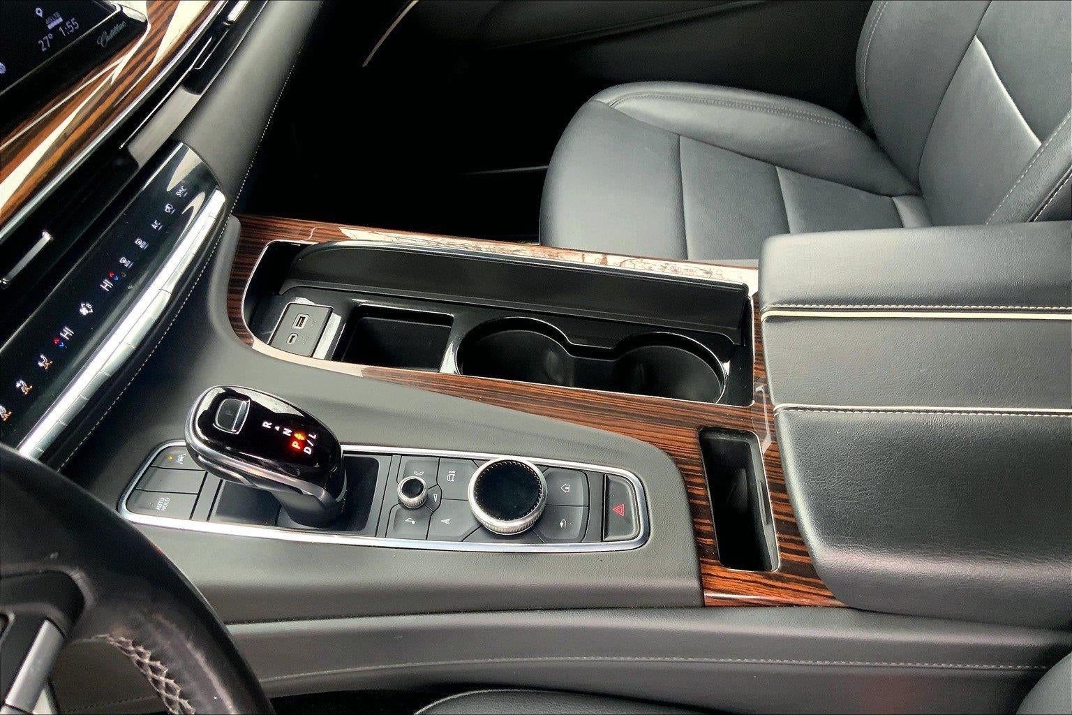 2022 Cadillac Escalade Luxury