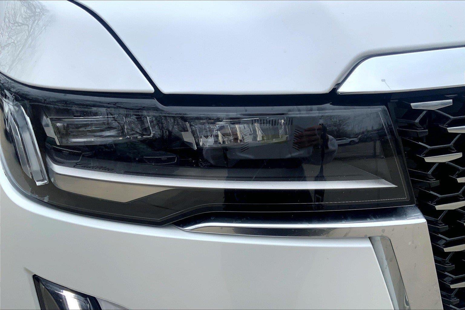 2022 Cadillac Escalade Luxury