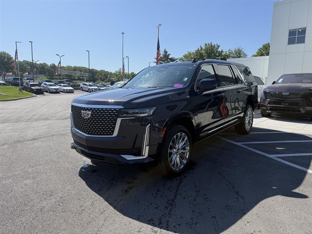 2023 Cadillac Escalade ESV 4WD Premium Luxury's photo