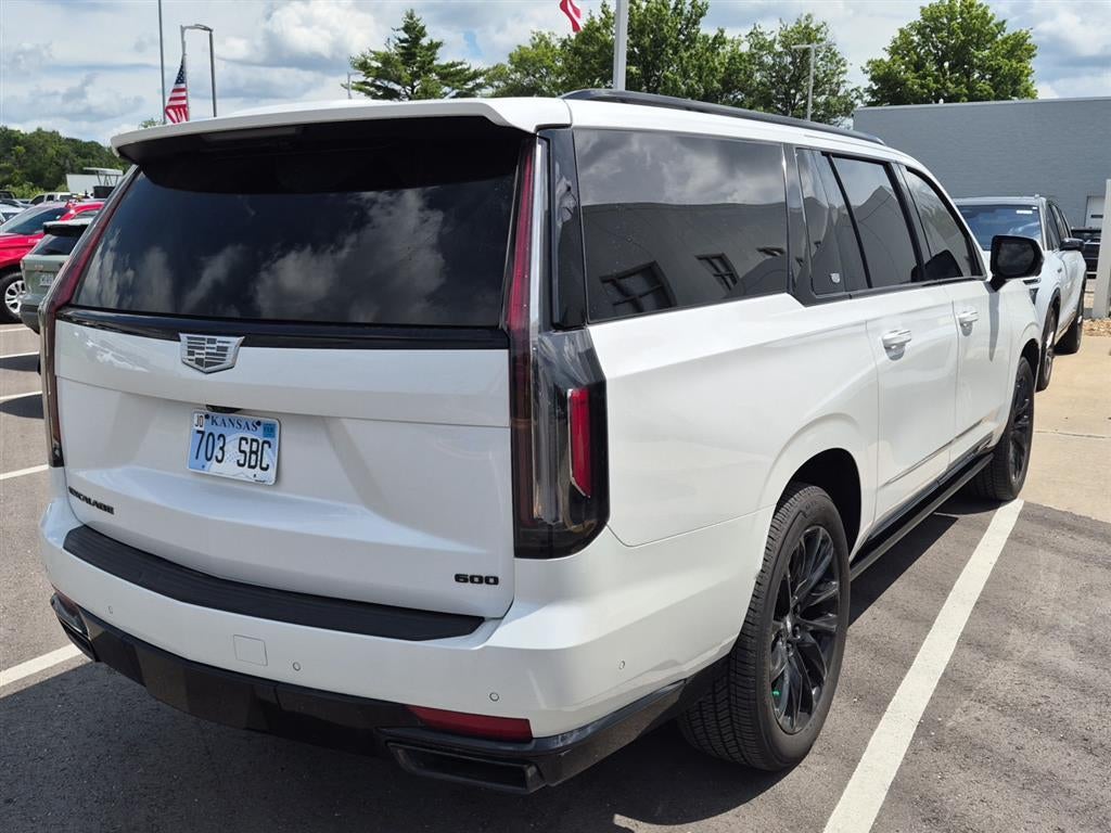 2023 Cadillac Escalade ESV Sport Platinum
