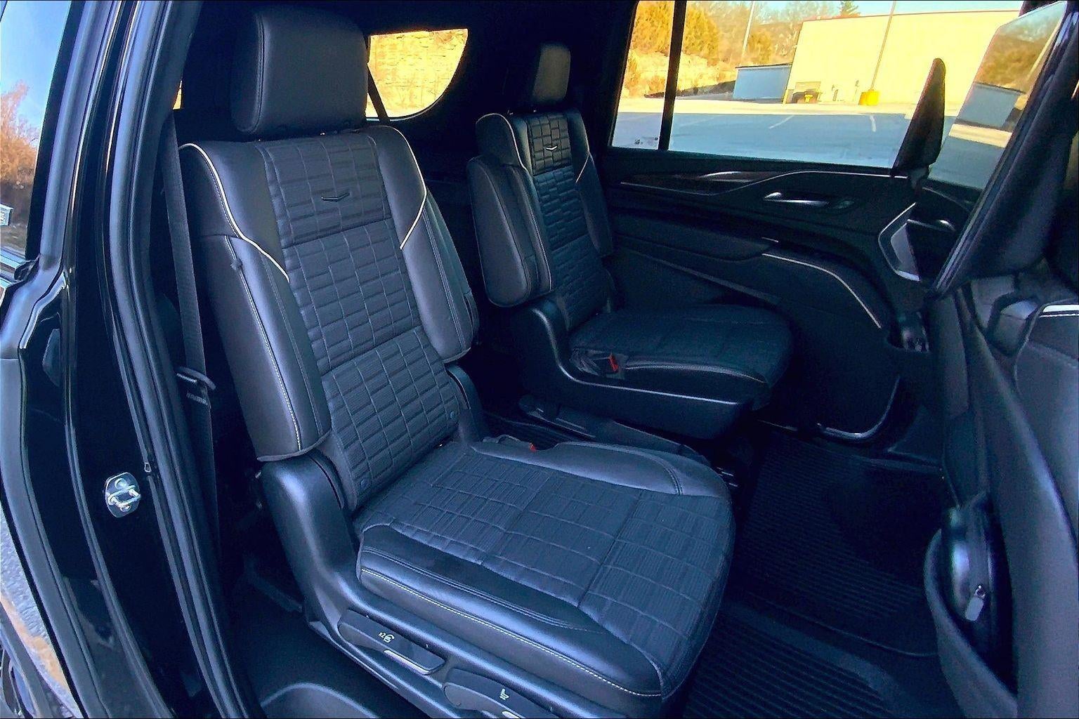 2023 Cadillac Escalade ESV Sport Platinum