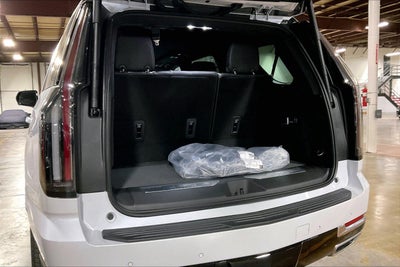 2027 Cadillac Escalade Platinum Luxury
