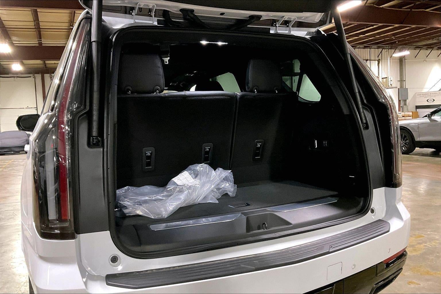 2027 Cadillac Escalade Platinum Sport