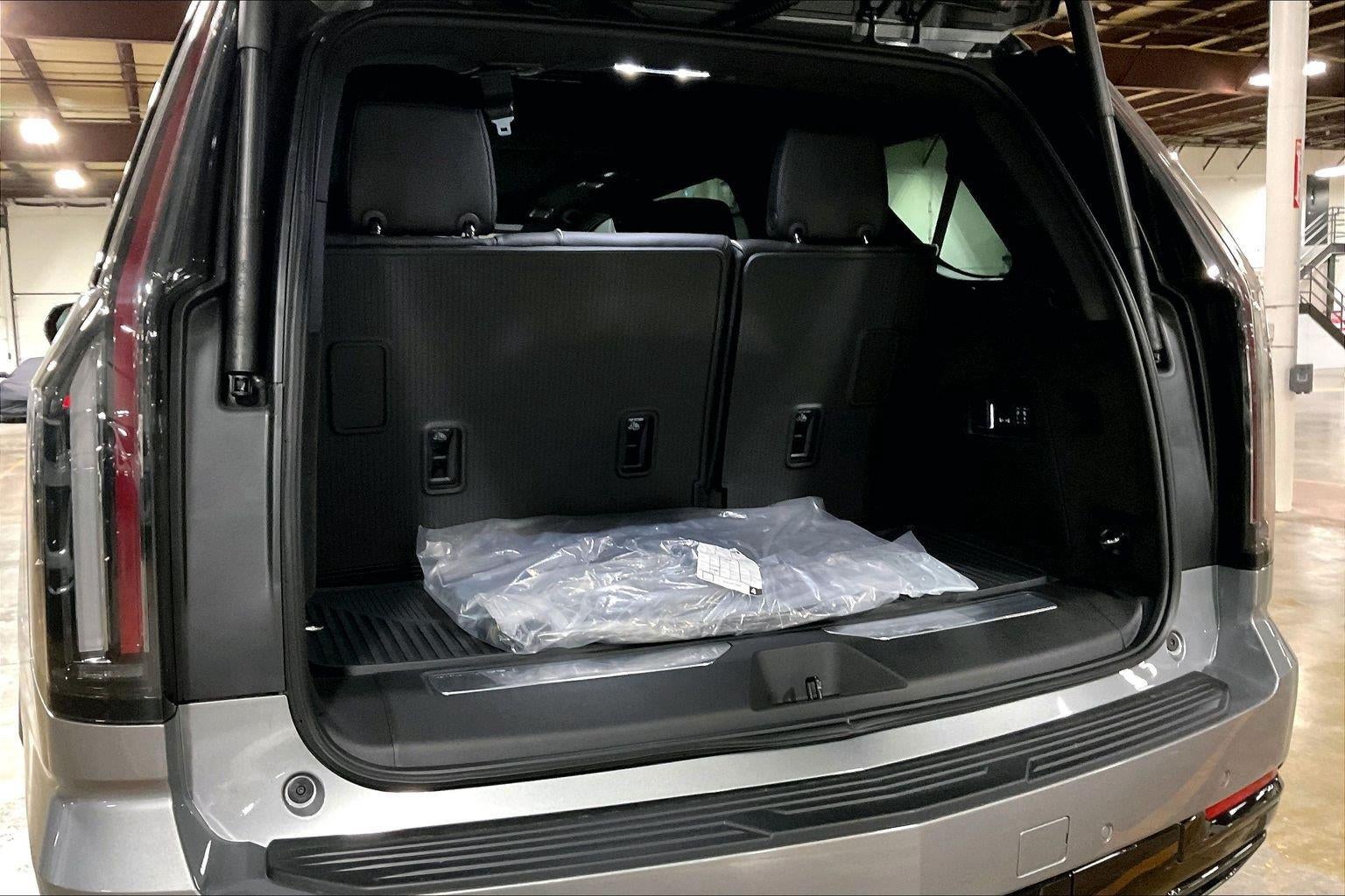 2027 Cadillac Escalade Platinum Sport