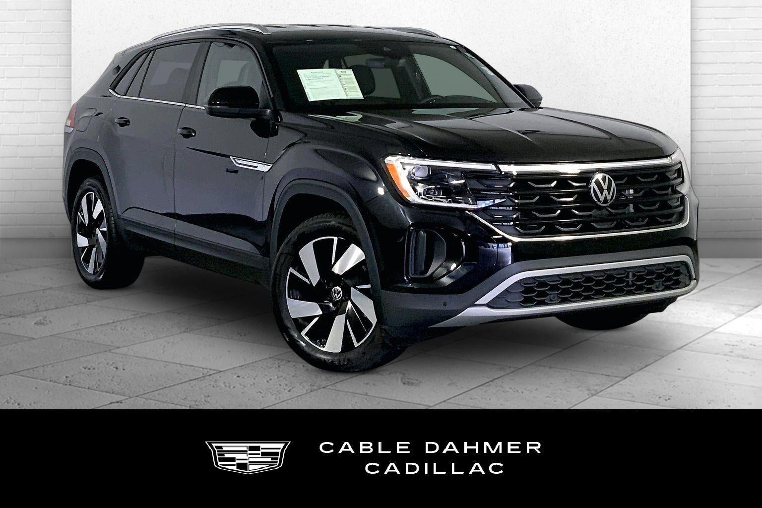2025 Volkswagen Atlas Cross Sport 2.0T SE w/Tech 4MOTION's photo