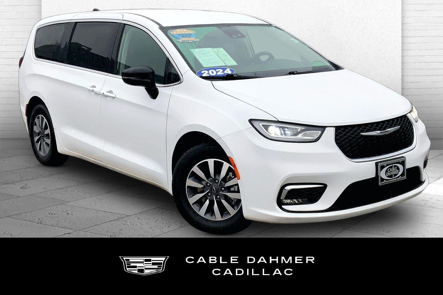 2024 Chrysler Pacifica PHEV Select