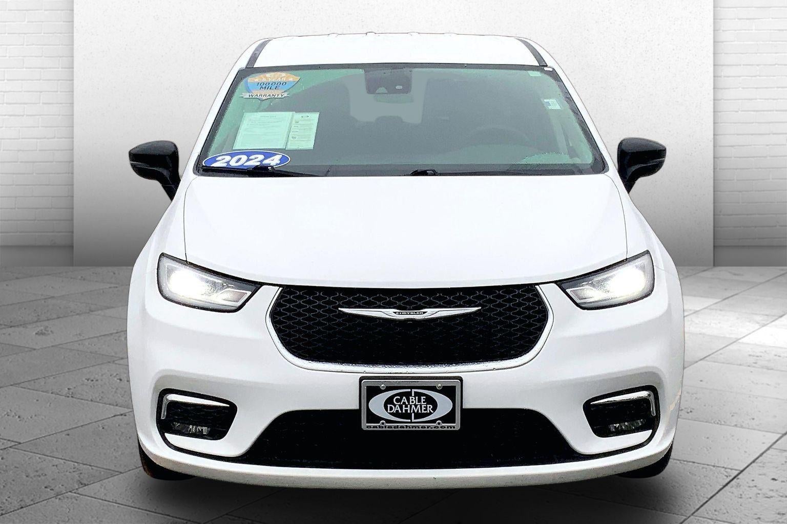 Used 2024 Chrysler Pacifica PHEV Select with VIN 2C4RC1S78RR181222 for sale in Kansas City