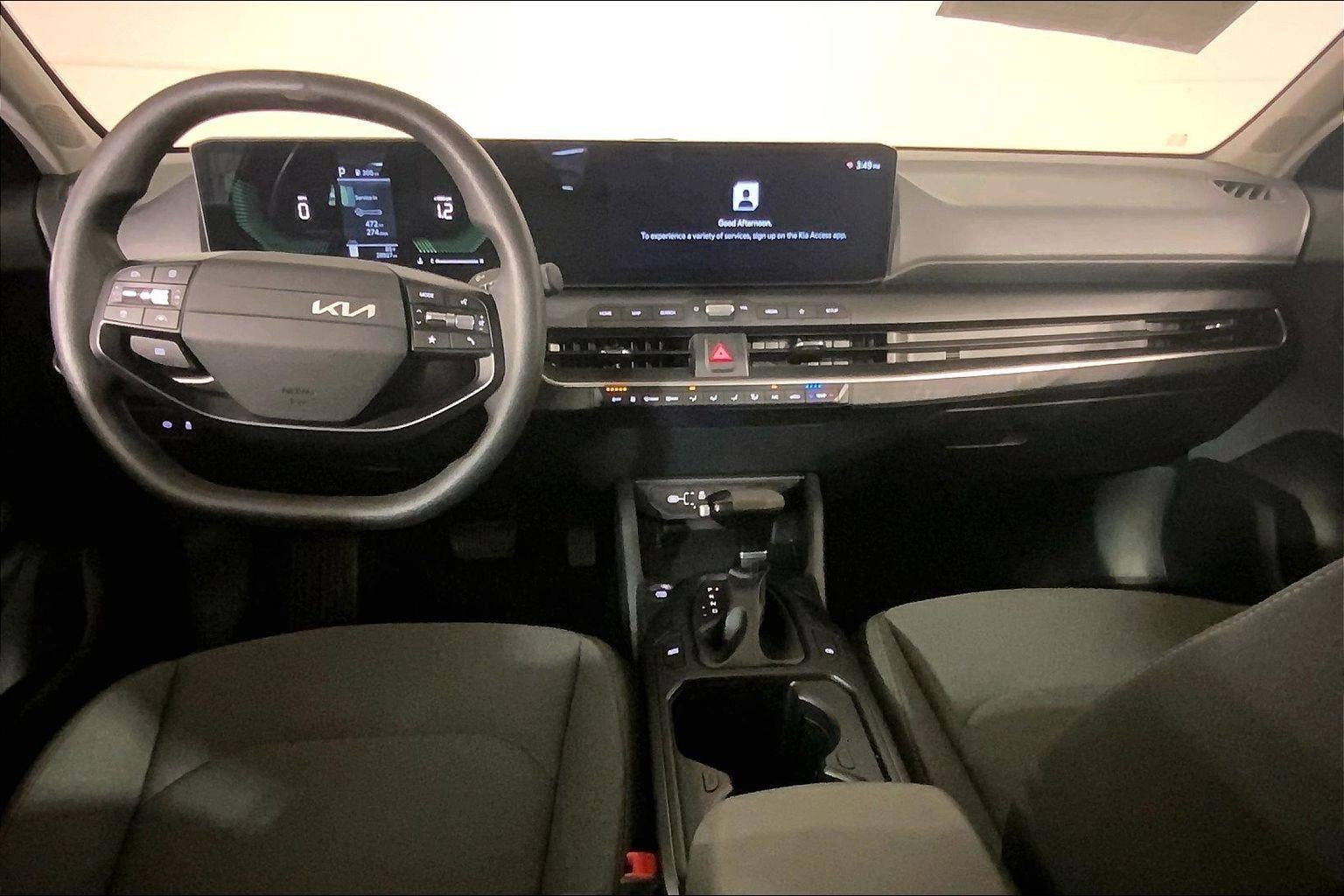 2025 Kia K4 LXS - Photo 16