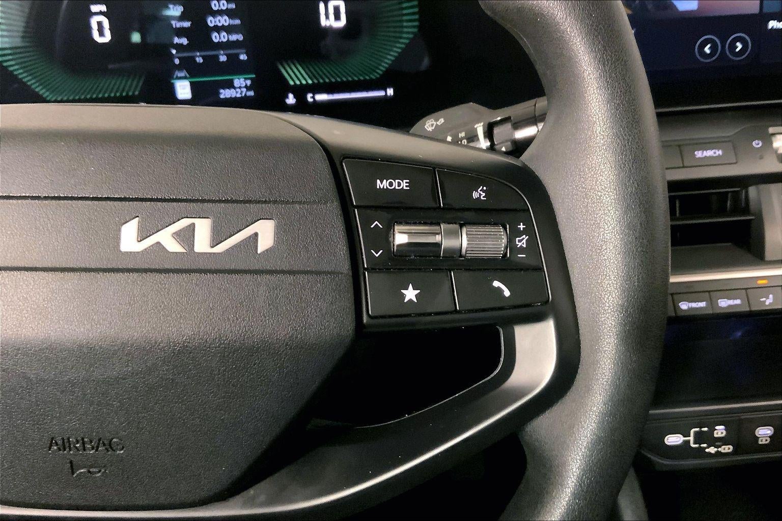 2025 Kia K4 LXS - Photo 20