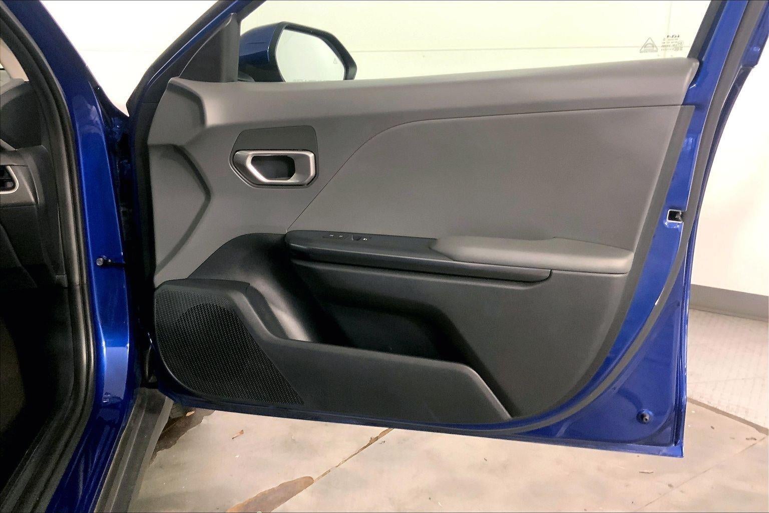 2025 Kia K4 LXS - Photo 26