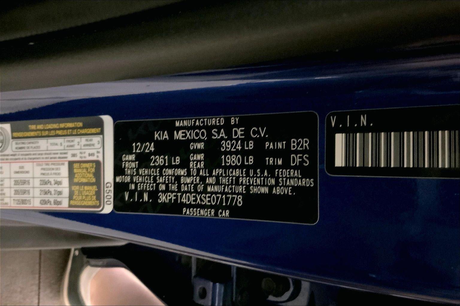 2025 Kia K4 LXS - Photo 32