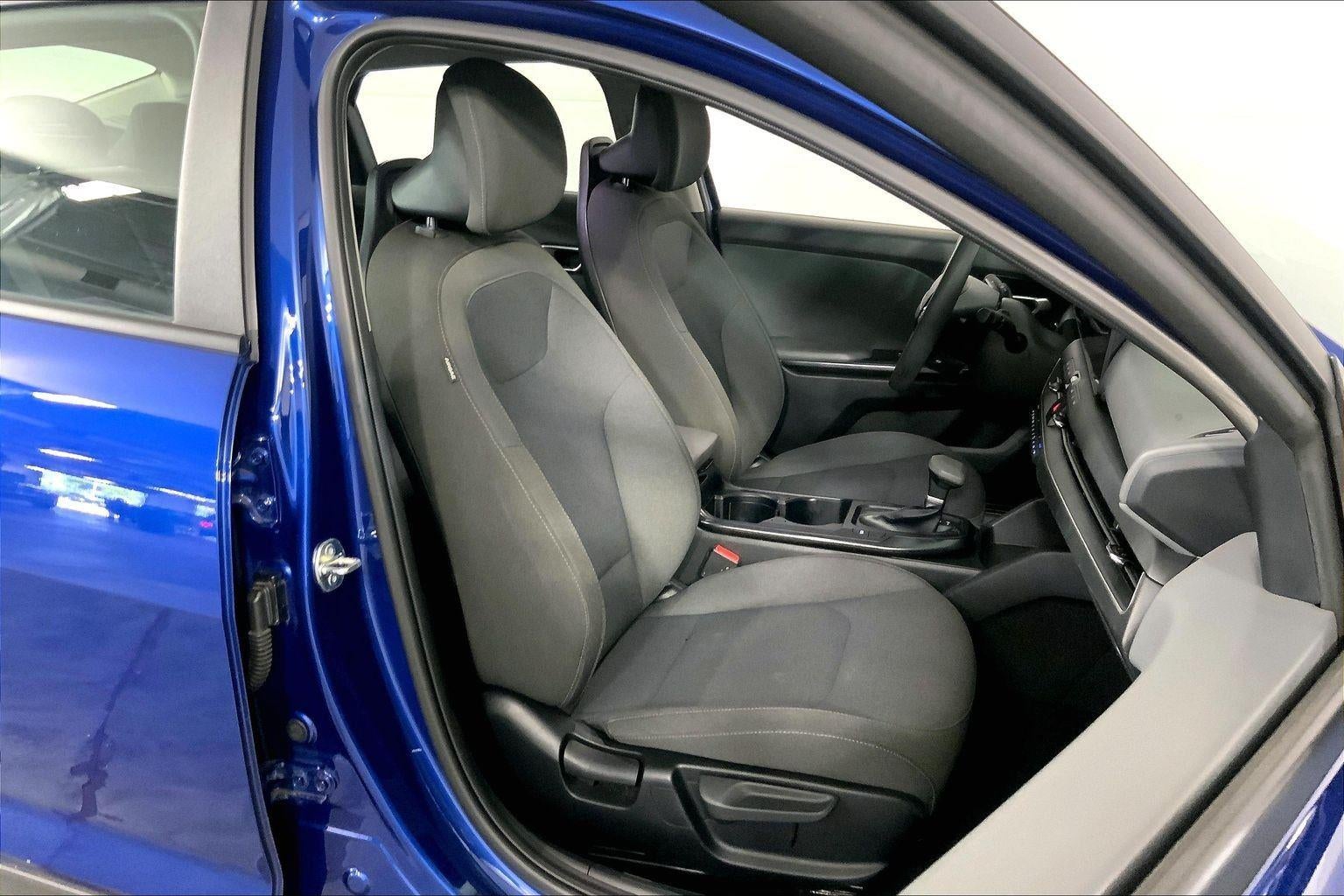 2025 Kia K4 LXS - Photo 7