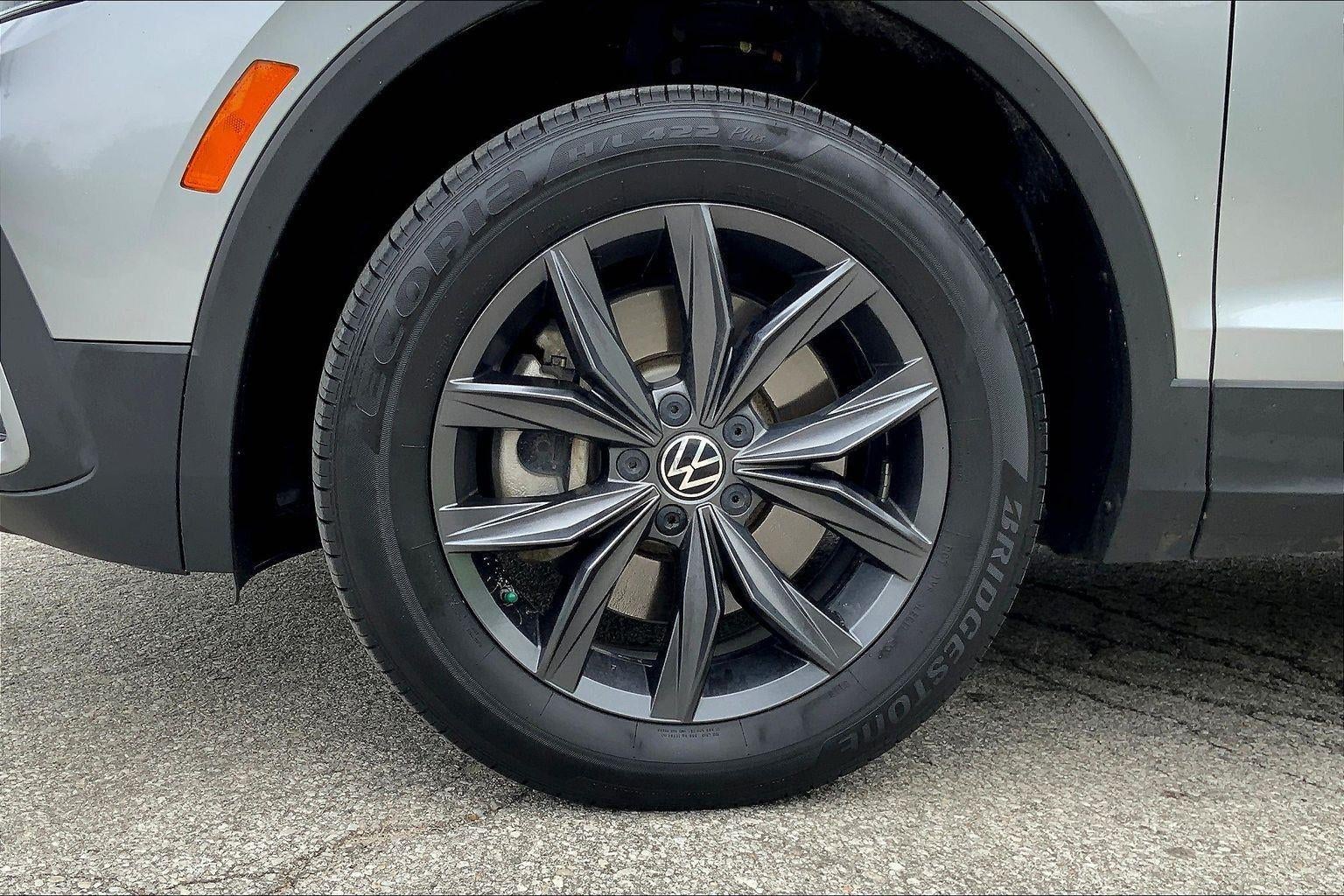 2023 Volkswagen Tiguan SE