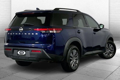 2025 Nissan Pathfinder SV