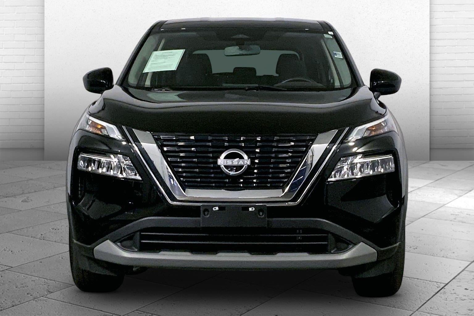 Used 2023 Nissan Rogue SV with VIN JN8BT3BB2PW476617 for sale in Kansas City