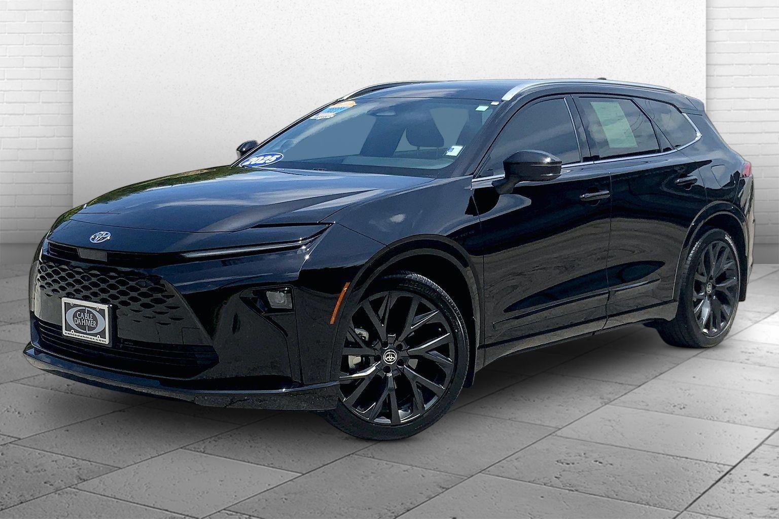 2025 Toyota Crown Signia XLE