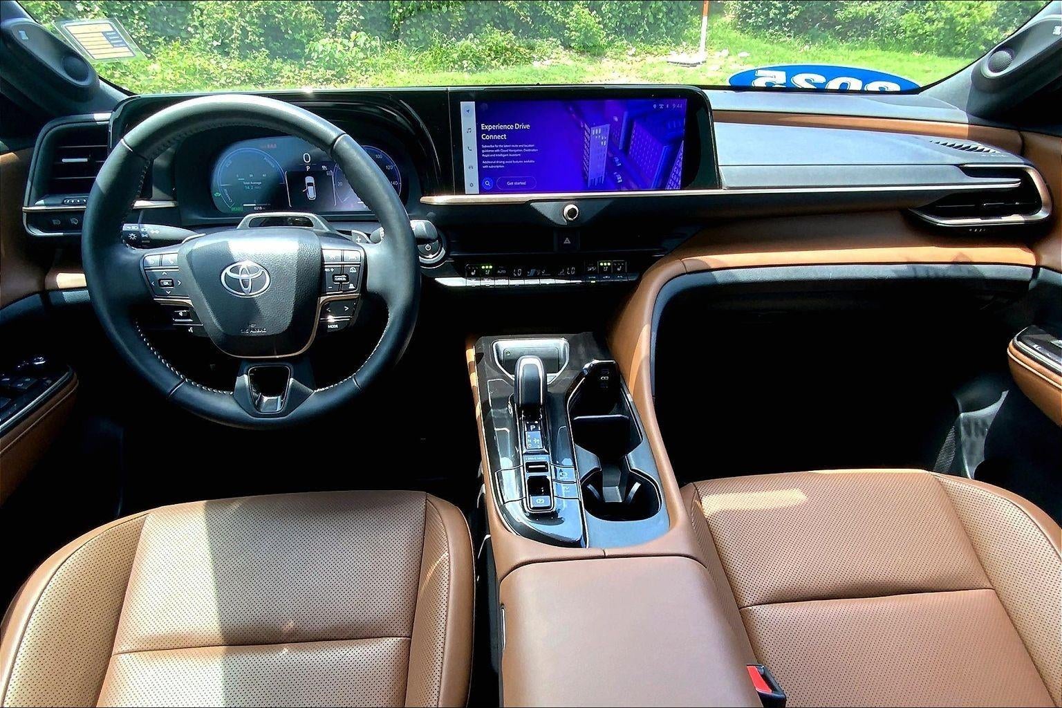 2025 Toyota Crown Signia XLE