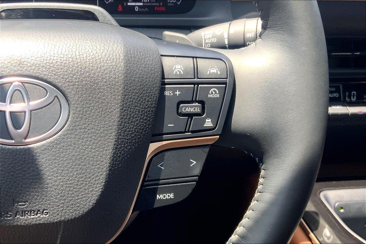 2025 Toyota Crown Signia XLE