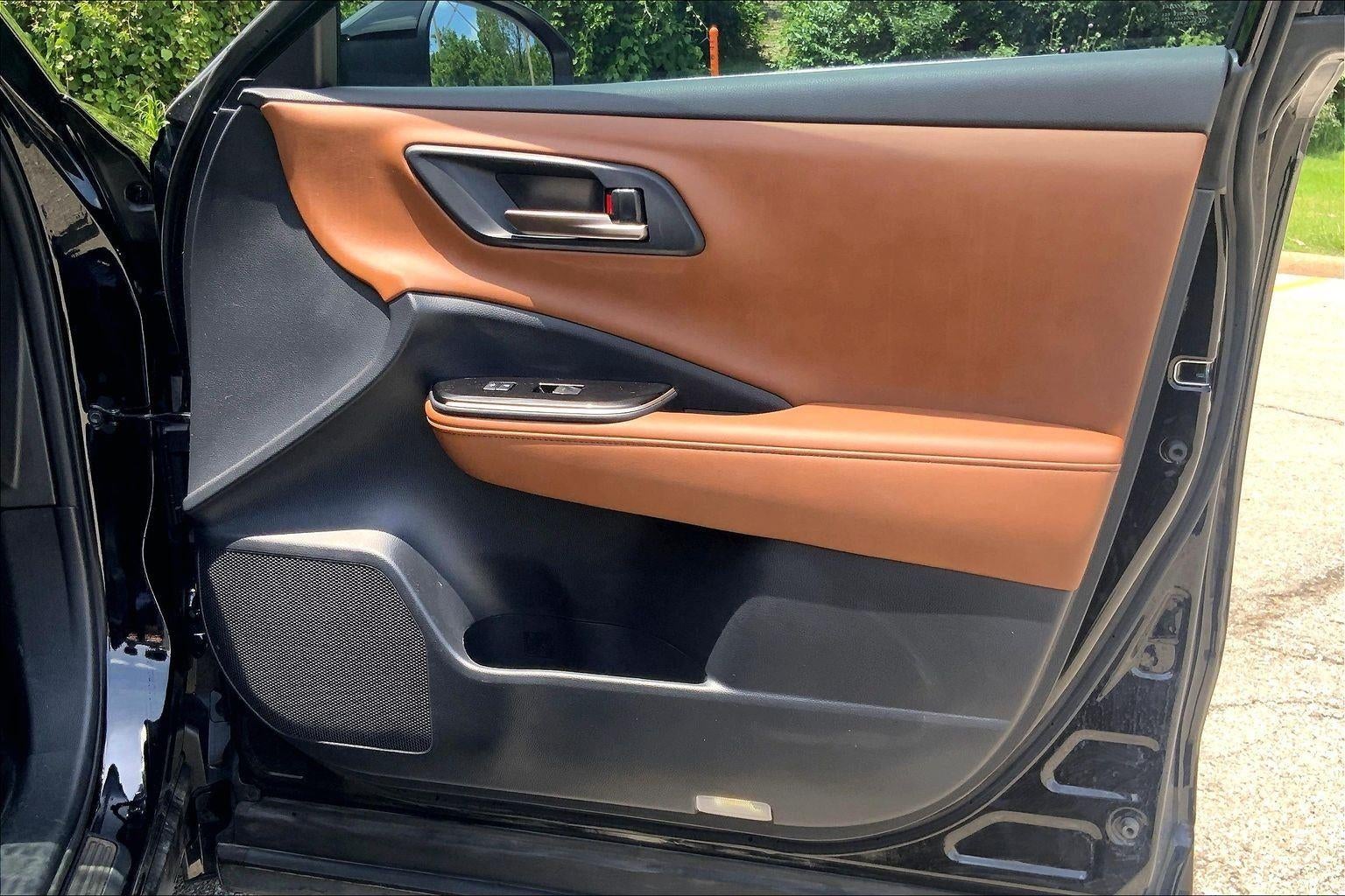 2025 Toyota Crown Signia XLE