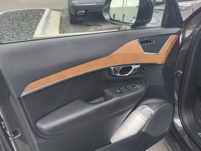 2024 Volvo XC90 Plus Bright Theme