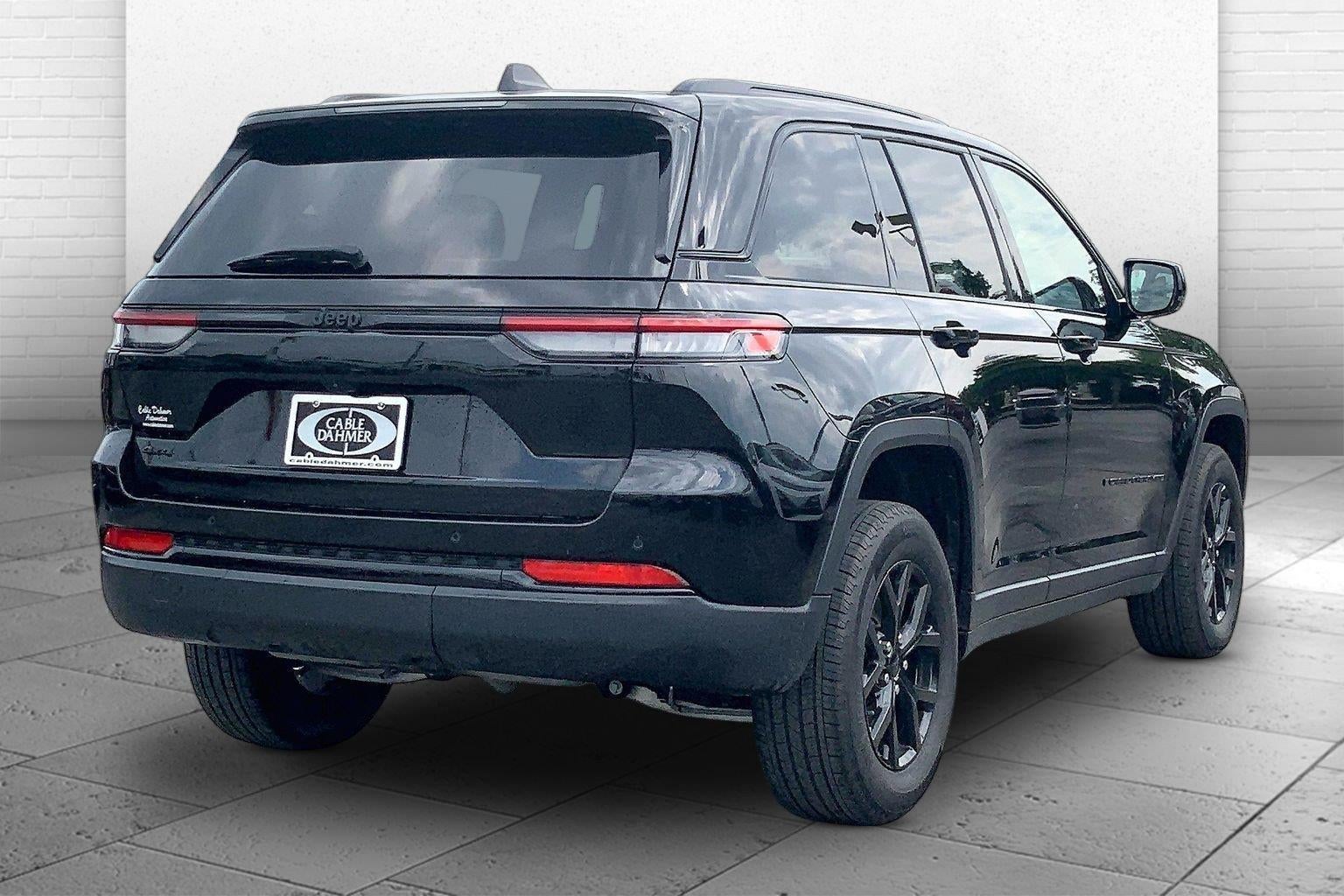 2025 Jeep Grand Cherokee Altitude